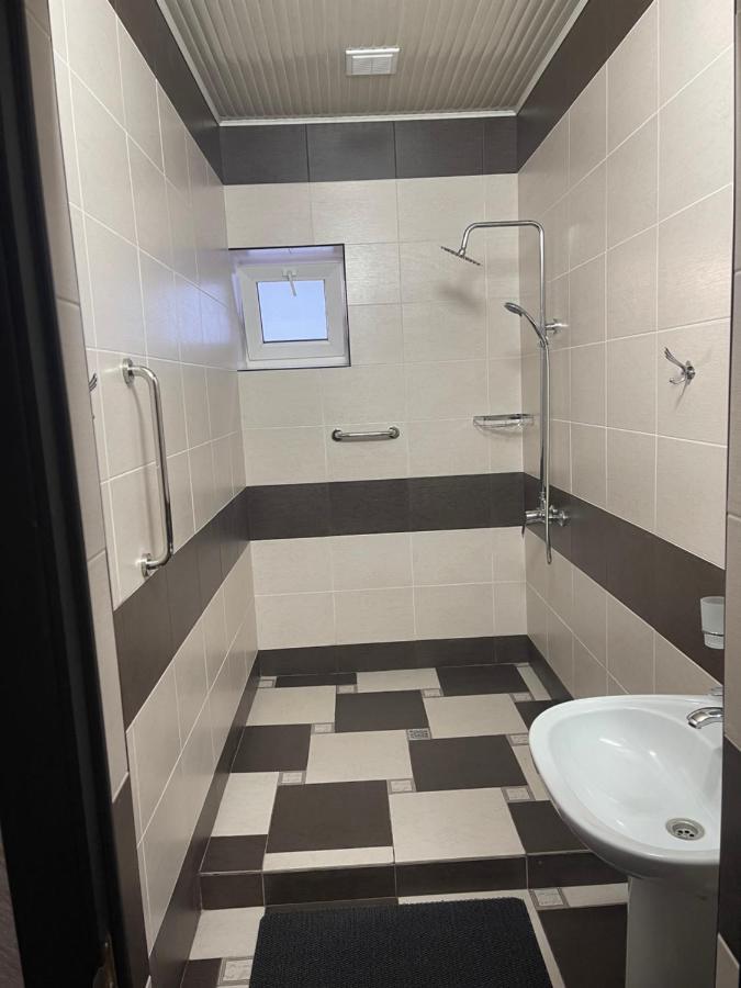 Роща 7 Hotel Bisjkek Eksteriør billede